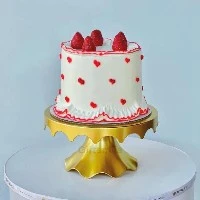 2D Design Strawberry Cake (1)